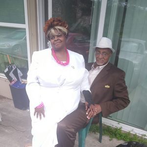 Meet your Posher, Joyce